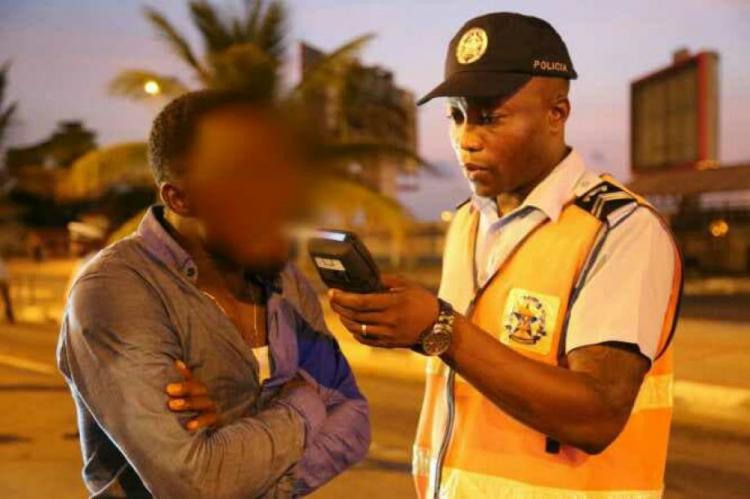 Combate ao álcool nas estradas abre 'negócios'