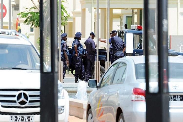 ‘Operação Resgate’ trava pequeno comércio   