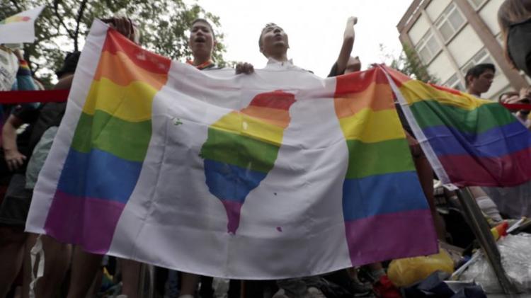 Taiwan celebra primeiros casamentos gay
