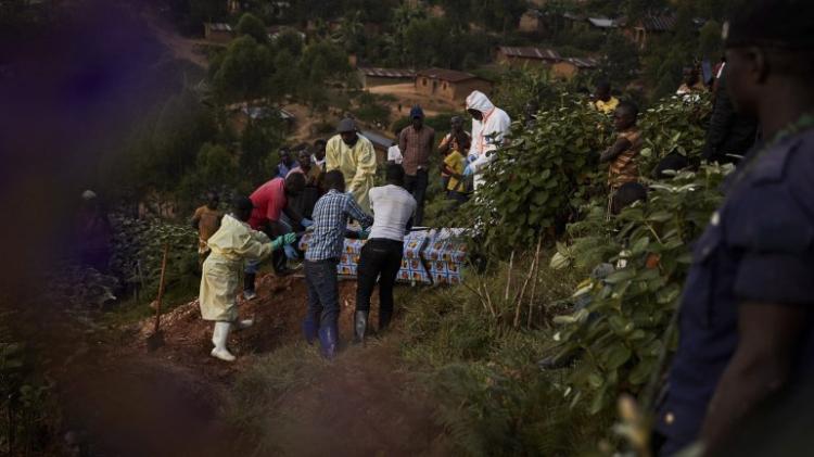 Ébola faz 44 mortos em uma semana 