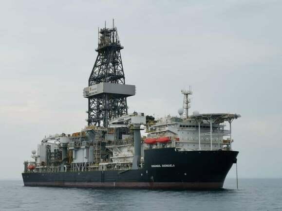 Navio-sonda da Sonangol retido na Malásia