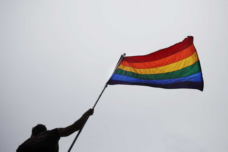 Dois homossexuais condenados a 15 anos de prisão 
