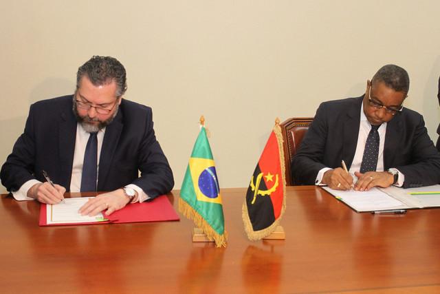 Angola e Brasil rubricam acordo em segurança