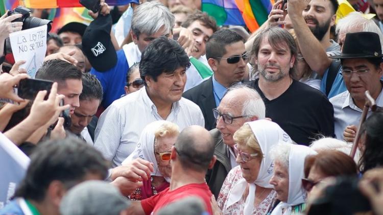 Partido de Evo Morales elege novo candidato