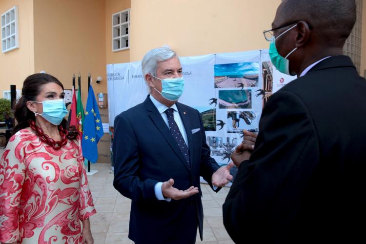 Angola recebe material de biossegurança e medicamentos