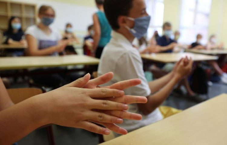 Mais de 40 por cento das escolas no mundo sem condições de higiene 