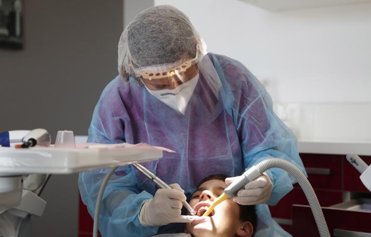 Medicina dentária foi amplamente esquecida na pandemia