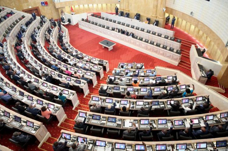 Parlamento aprova Lei de Sustentabilidade das Finanças Públicas