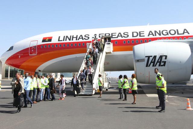 TAAG deixa de aceitar kwanzas para pagar viagens iniciadas fora de Angola