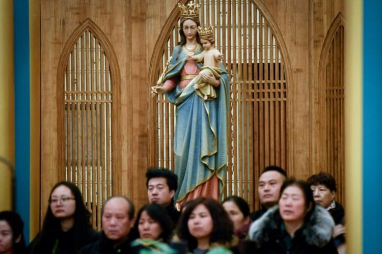 China e Vaticano anunciam renovação de acordo 