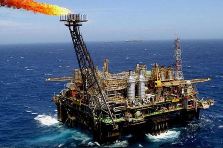 Angola pode produzir 1,4 milhões de barris de petróleo 