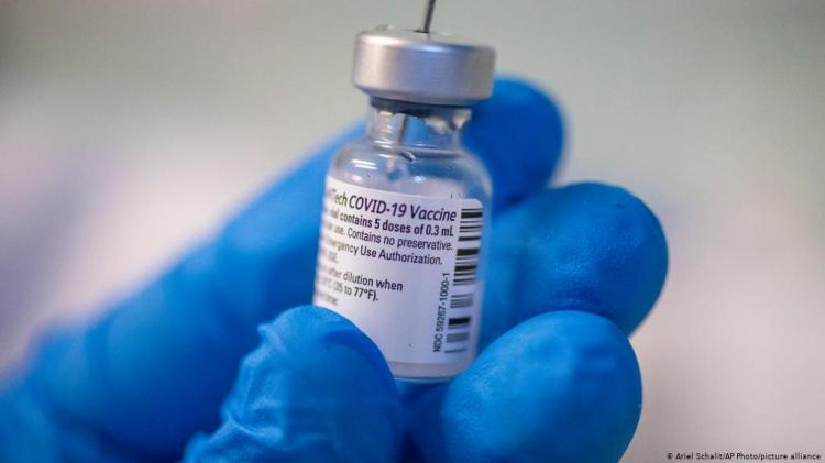 Agência do Medicamento confirma segurança de vacina da Pfizer/BioNTech