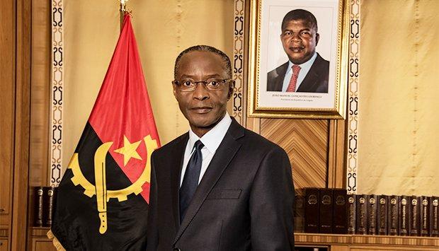Bornito de Sousa representa chefe de Estado em investidura no Gana