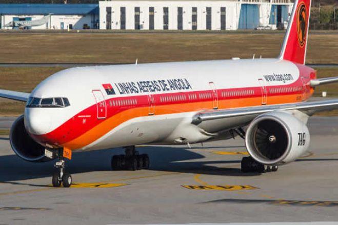 TAAG reprograma voos humanitários para passageiros com bilhetes