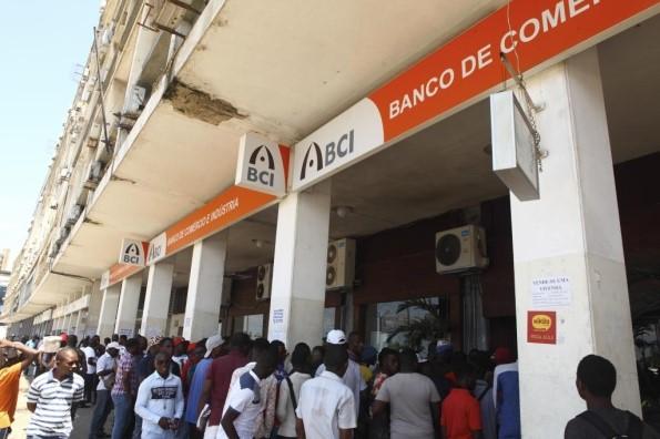  Angola vai vender o BCI a um único comprador