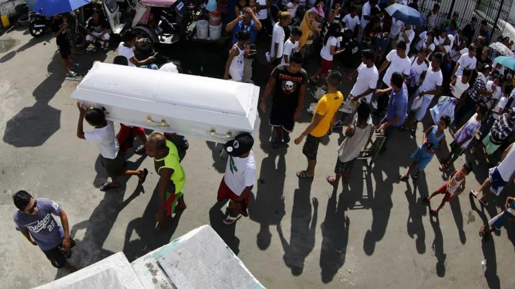 Pandemia já matou pelo menos 2,94 milhões de pessoas