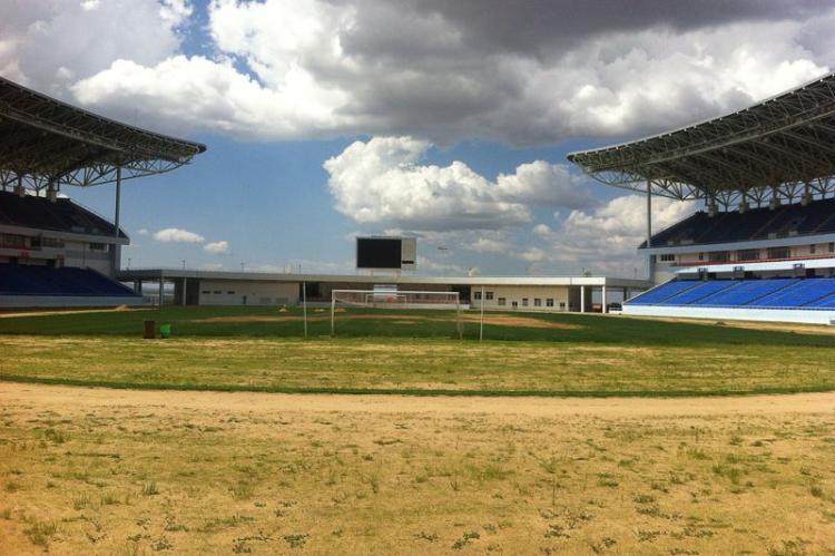 CAF volta a inspeccionar estádios do país